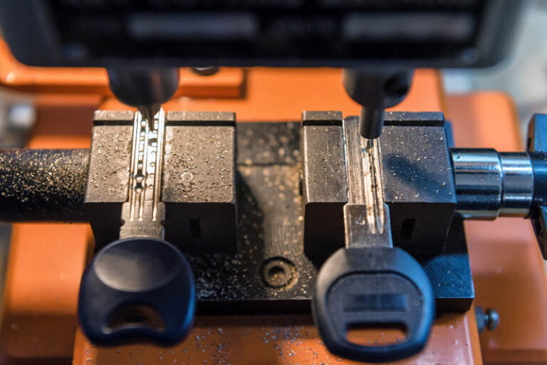 car key cutting machine