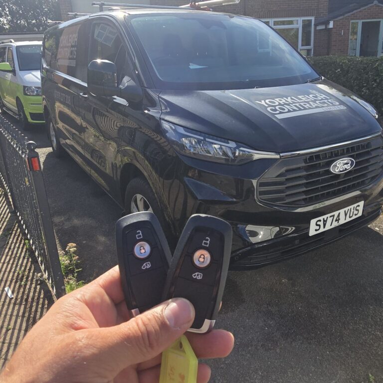 auto locksmith tring
